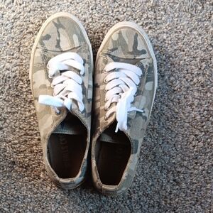 Falls Creek Camouflage Sneakers with White Laces
